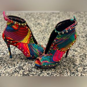 Liliana size 8.5 shoes